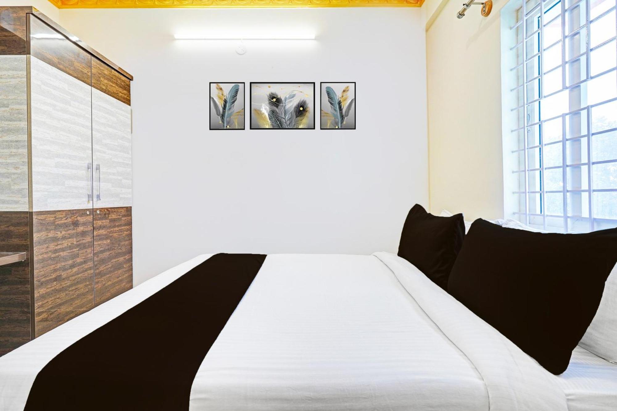 Super Collection O Niladri Road Hotell Kammasandra Exteriör bild